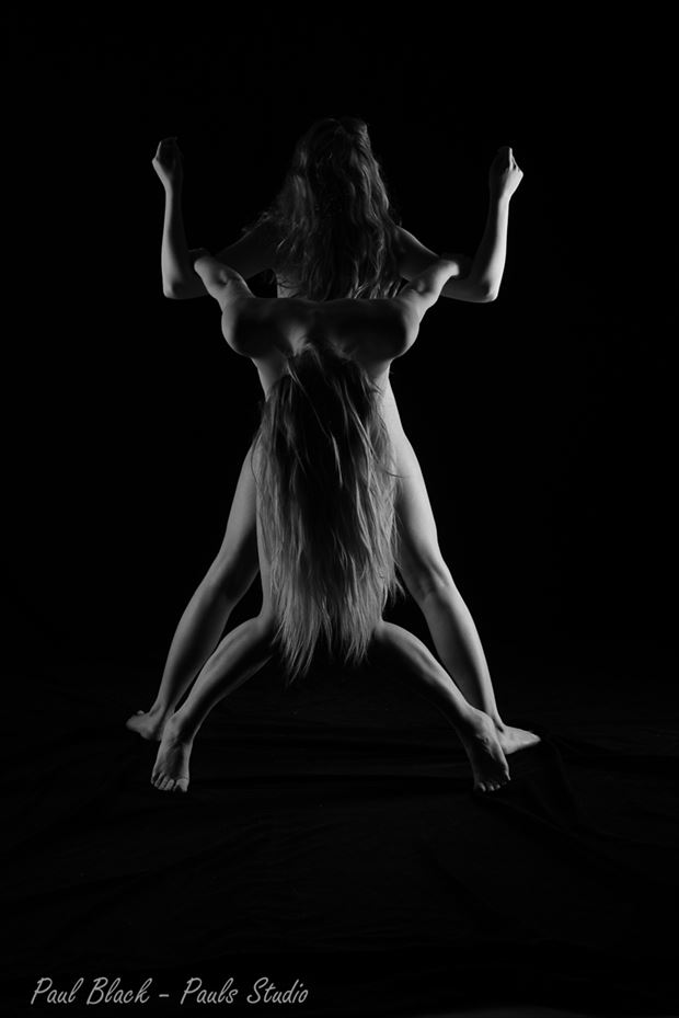 creative duo 25 artistic nude photo by photographer paul black