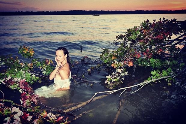 creek evening lingerie photo by model liv abeelya