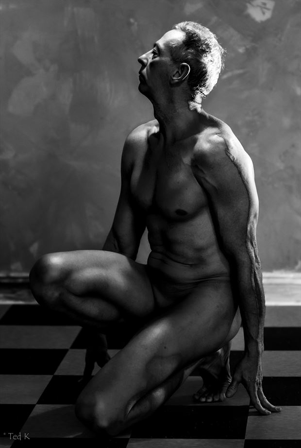 crouching nude artistic nude photo by artist artfitnessmodel