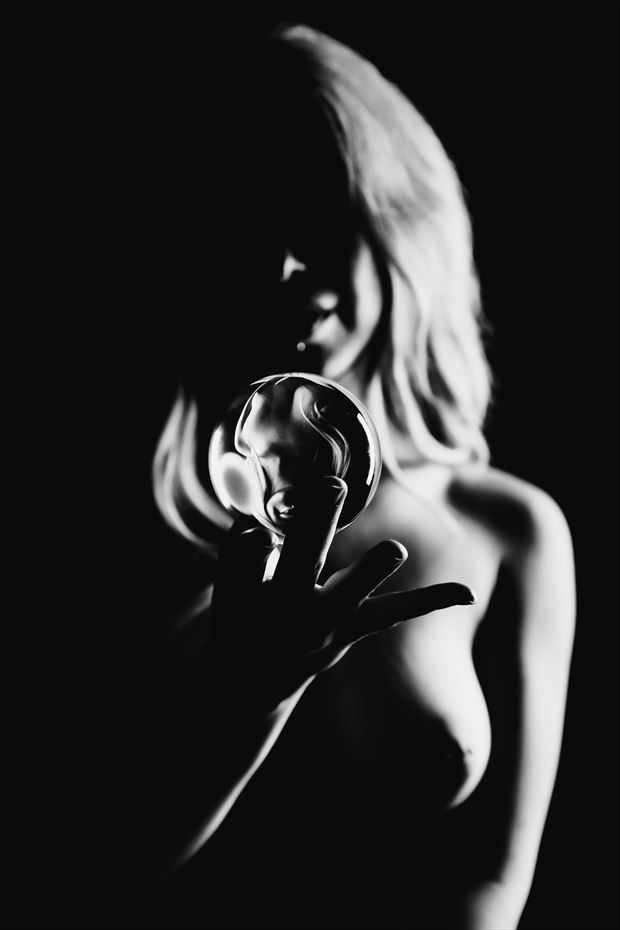 crystal sphere pt1 artistic nude photo by photographer jeremy landry