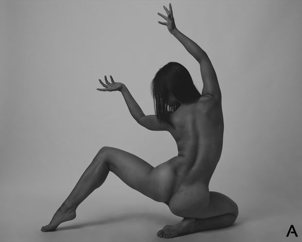 curve artistic nude photo by photographer apetura