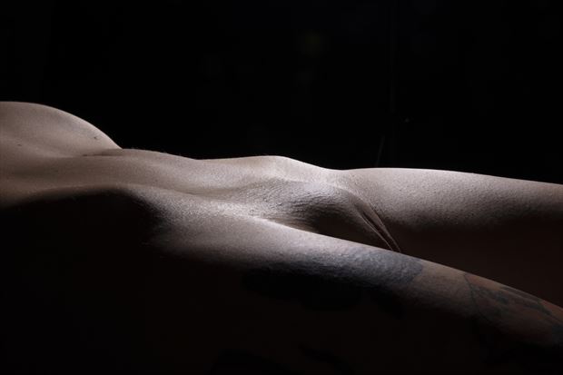 curves artistic nude photo by photographer johnvphoto