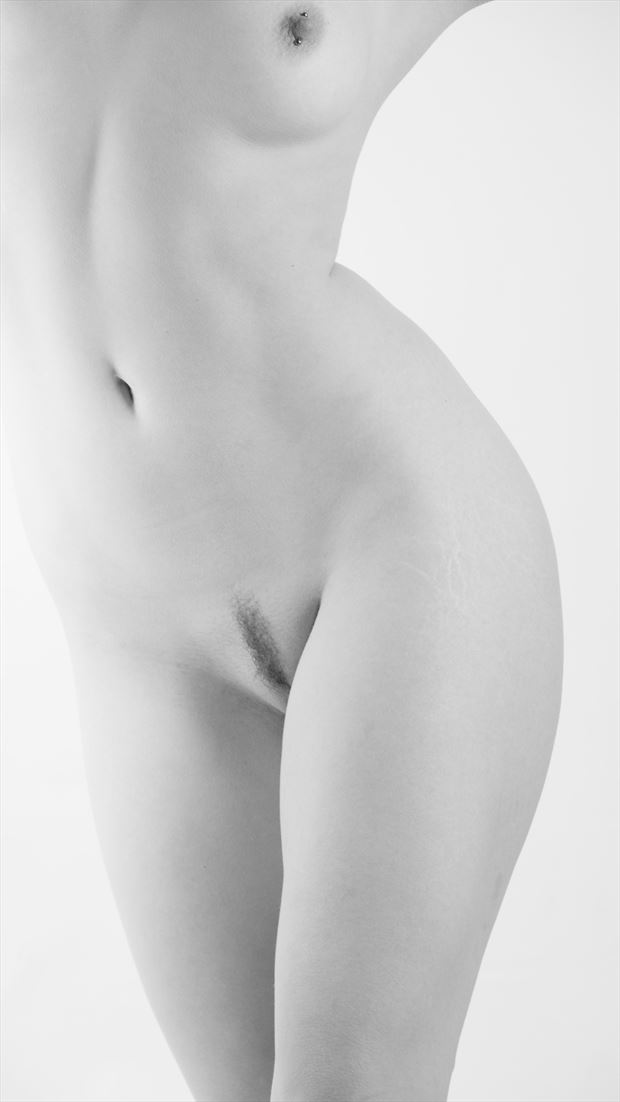 curves but no levels artistic nude photo by photographer excelsior