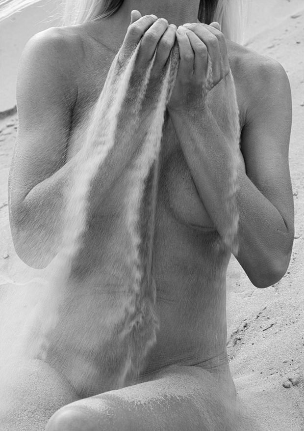 dafne in dunes 9 artistic nude photo by photographer jankarelkok