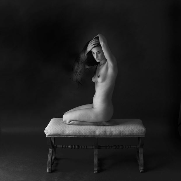 dakota artistic nude photo by photographer linda hollinger