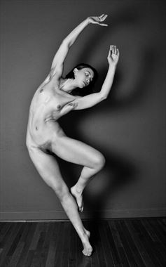 dance 2 lovinia moon artistic nude photo by photographer risen phoenix