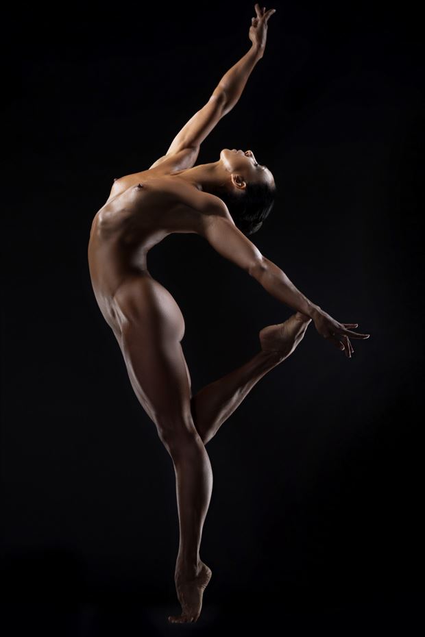 dance artistic nude photo by photographer robert peres