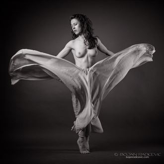 dancing flower artistic nude artwork by model flos lunae