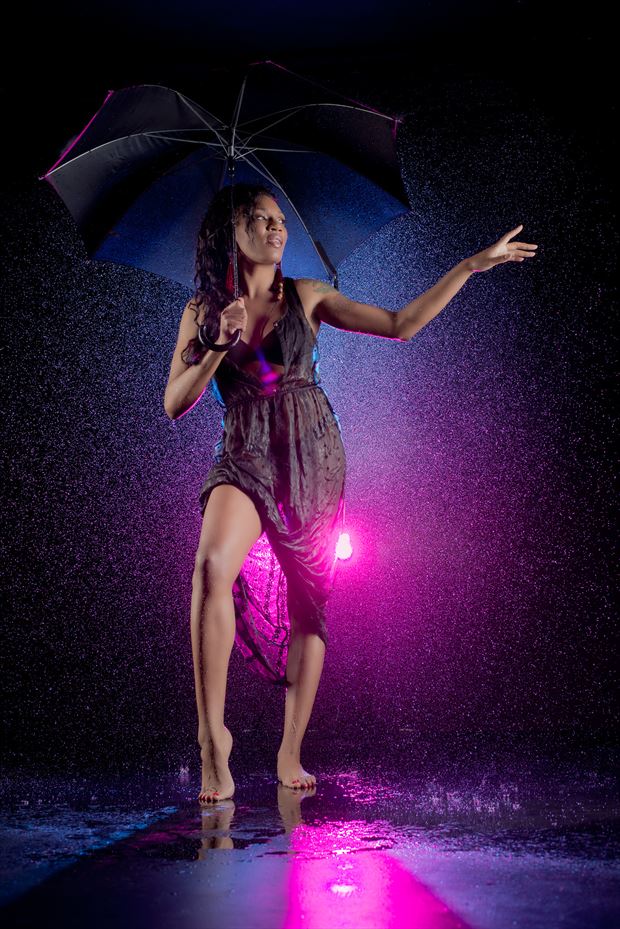 dancing in the rain studio lighting photo by photographer ewald birg