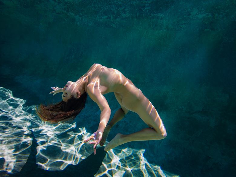 dare suspended artistic nude photo by photographer thatzkatz