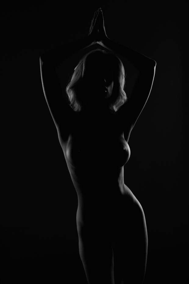 dark silhouette artistic nude photo by photographer daemon_photo