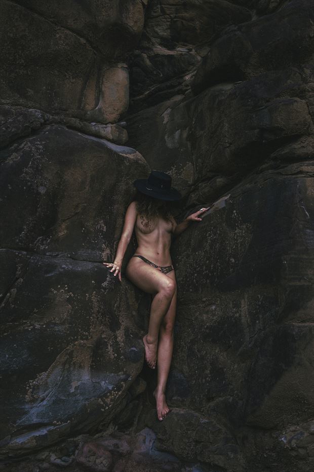 descent artistic nude photo by photographer soulcraft