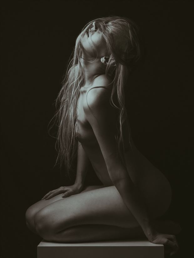 despair artistic nude photo by photographer excelsior