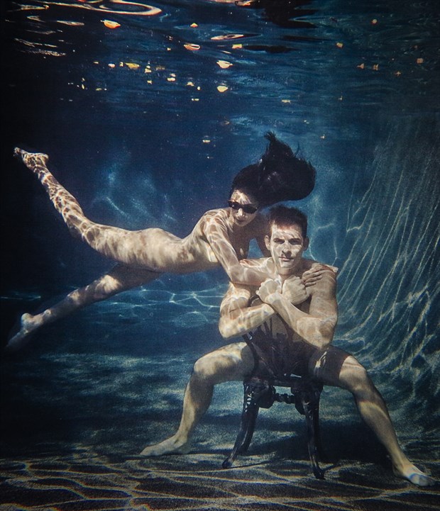 devi and johnny cakes underwater sensual photo by photographer jody frost