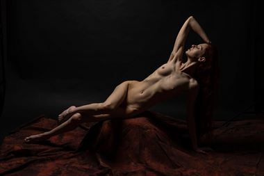diagonal artistic nude photo by photographer dorola visual artist