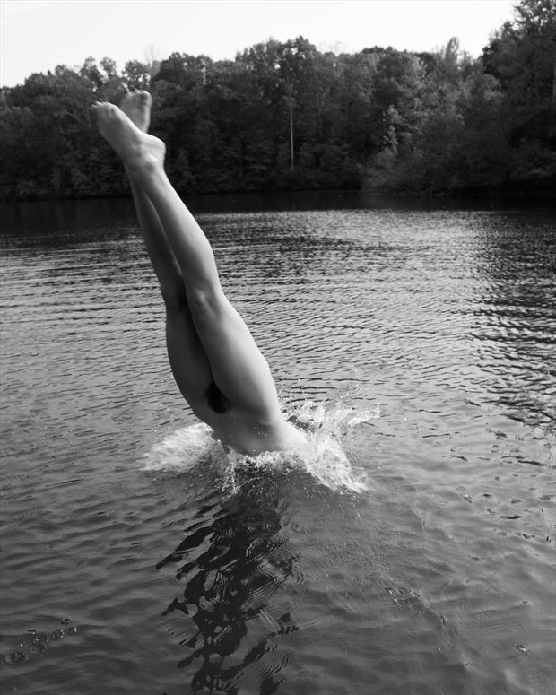 dive artistic nude photo by model perrinmarie