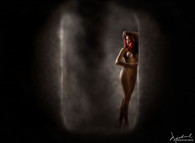 doorway artistic nude photo by photographer mountography