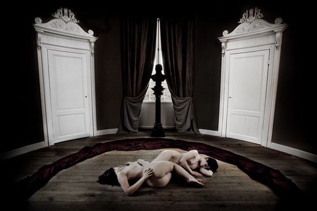 dream circle Artistic Nude Photo by Photographer Mused Renaissance