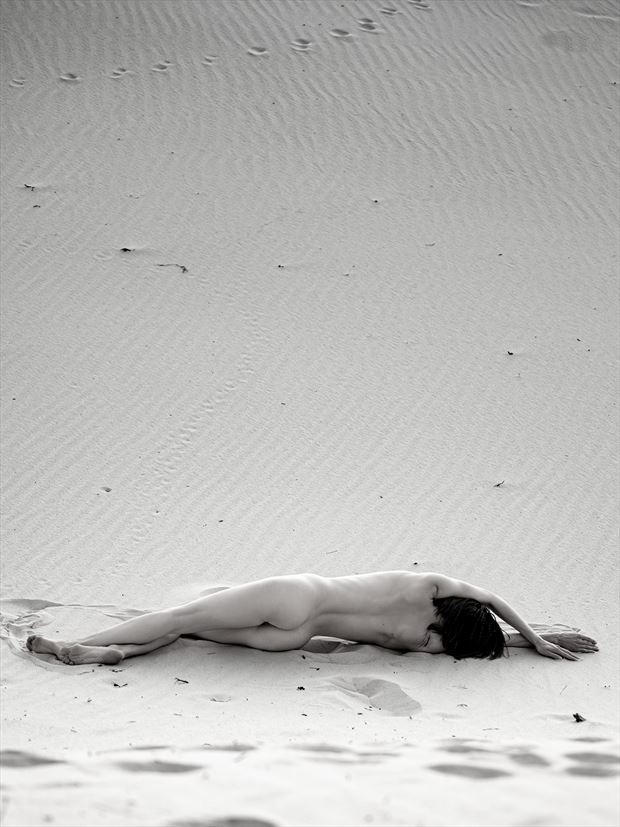 dune artistic nude photo by photographer majo