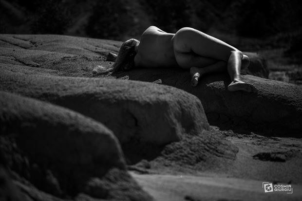 dunes artistic nude photo by photographer cosmin calin giurgiu