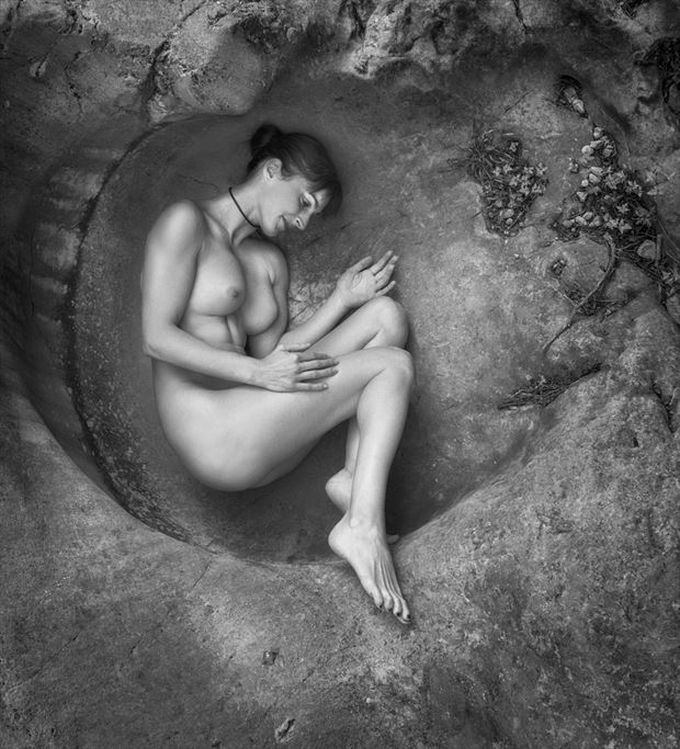 elena artistic nude photo by photographer alavi