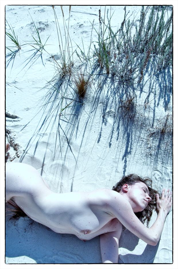 elizabeth mary artistic nude photo by photographer daianto