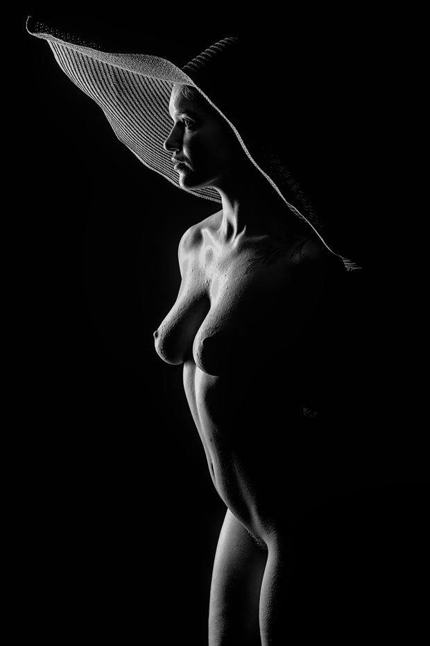 elli artistic nude photo by photographer andrew greig
