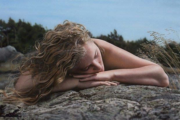 emmy sunbathing painting artistic nude artwork by artist johannes wessmark