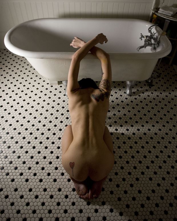 emotions with the tub artistic nude photo by model ayeonna gabrielle