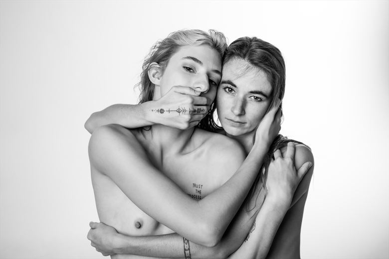 emy and stone 1 artistic nude photo by photographer eric upside brown