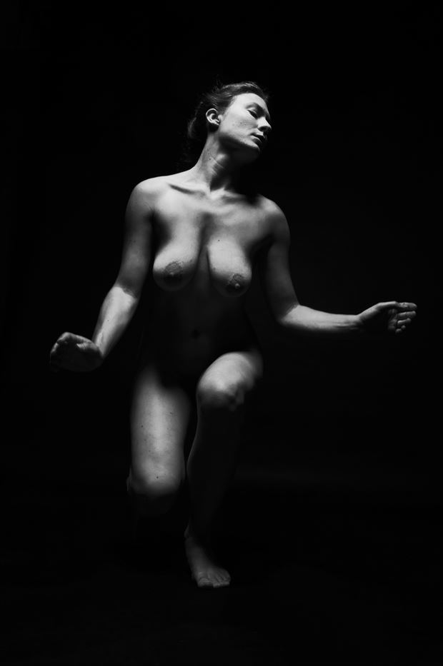 erin elizabeth artistic nude photo by photographer daianto