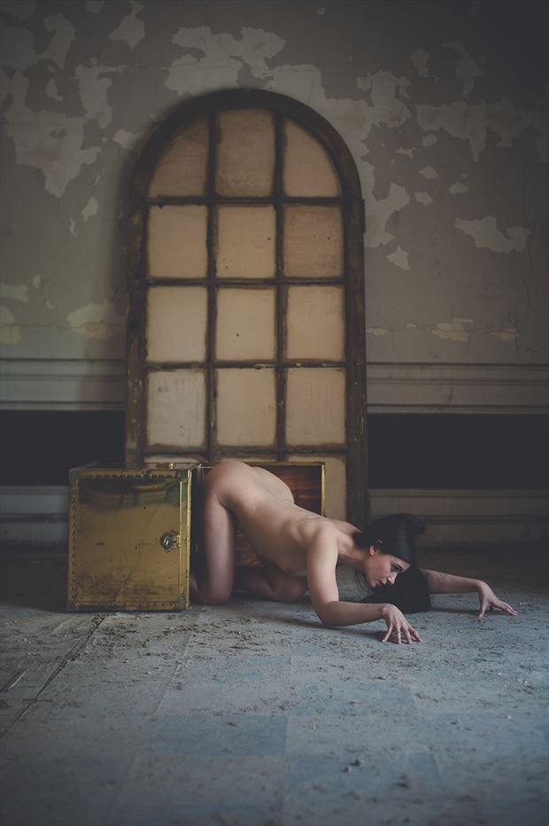 escape artistic nude photo by photographer obscura memento