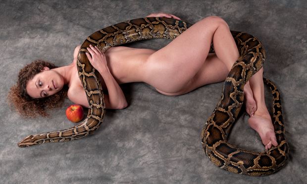 eve and the serpent artistic nude photo by photographer gpstack