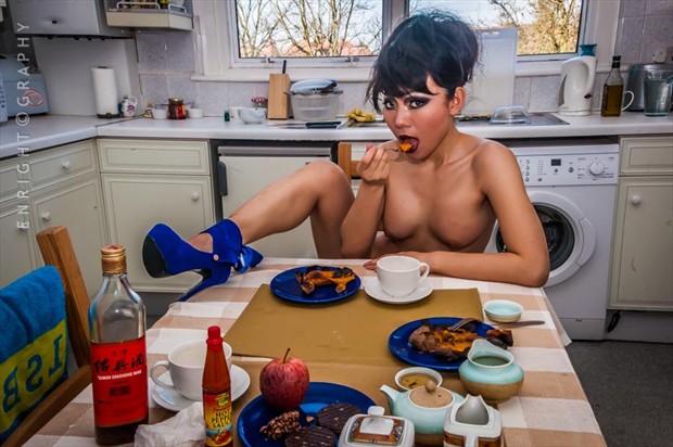 even nude models need lunch Artistic Nude Photo by Photographer nudeXposed