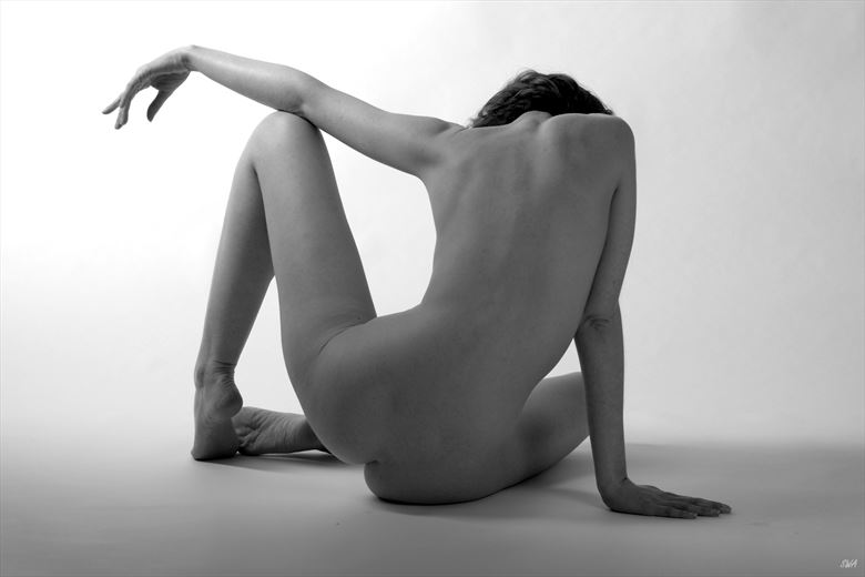 faye artistic nude photo by photographer swaphoto