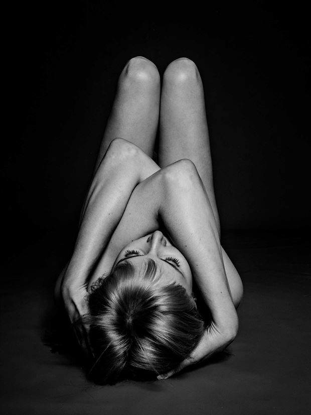 feeling infinite artistic nude photo by photographer yevette hendler