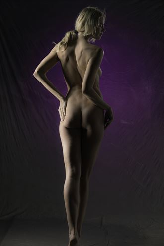 female figure artistic nude photo by photographer tony ph