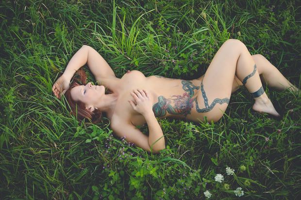 field of flowers artistic nude artwork by model dianawonderwoman2019