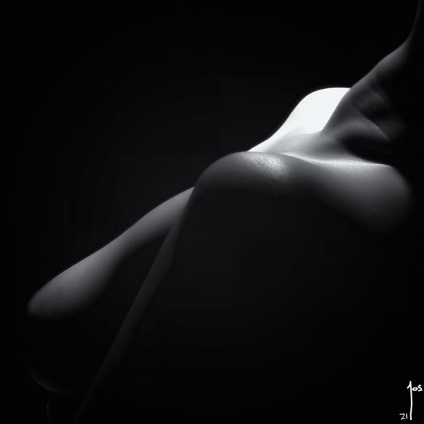 figure and light sensual photo by photographer josjoosten