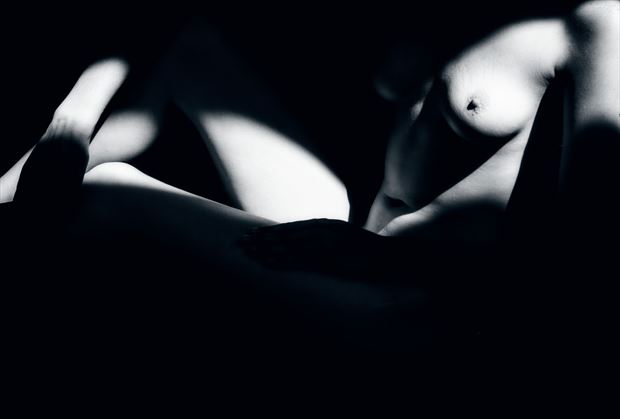 figure in contrast artistic nude photo by photographer ksm