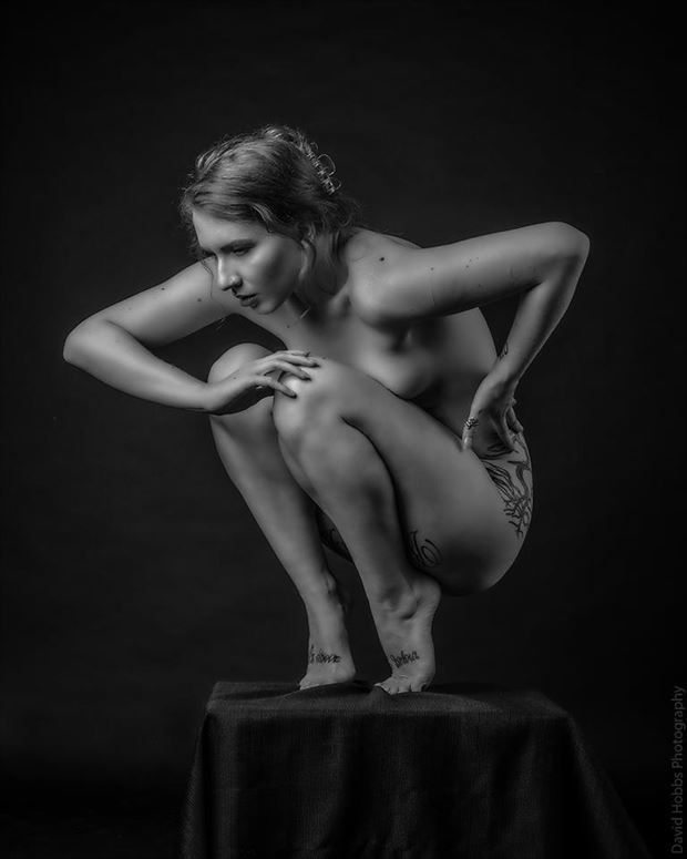 figure study artistic nude photo by model lilith jenovax