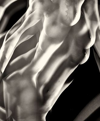 figure study isla artistic nude artwork by photographer hartphotographic