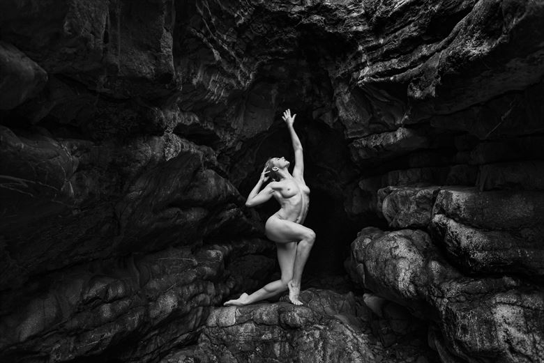 filling the void artistic nude photo by photographer niall