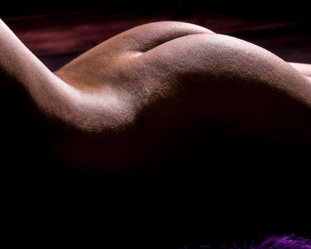 fine curves artistic nude photo by photographer chad breeze naujoks