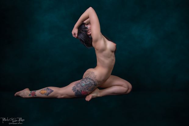 flex artistic nude photo by photographer perfect gs picture