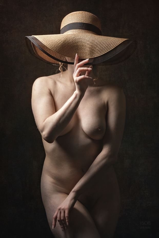 flos sous le chapeau artistic nude photo by photographer visions dt