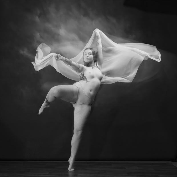 flowdance 1 artistic nude photo by photographer andrewmackay