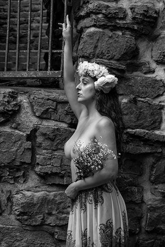 flower girl one artistic nude photo by photographer bacomer