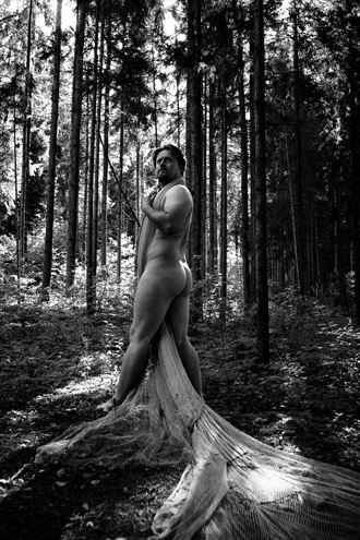 forestman bw artistic nude photo by model loodusekutse