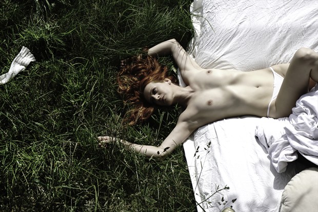 free fall Artistic Nude Photo by Artist inglelandi